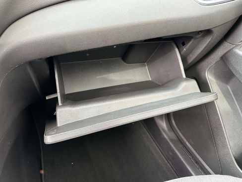 Used 2024 Chevrolet Equinox LT image 38