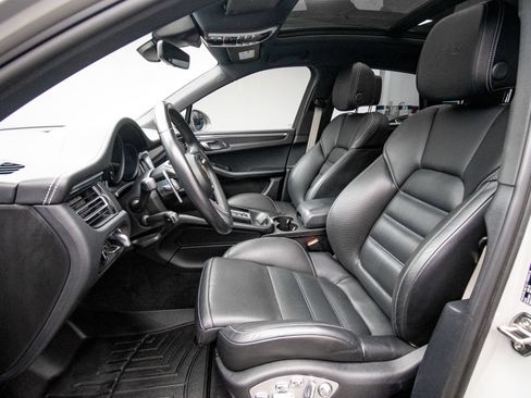 Used 2023 Porsche Macan GTS w/ Premium Package Plus AWD/4WD image 12