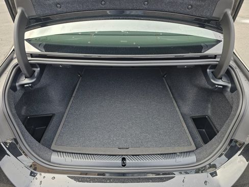 New 2026 BMW 530i xDrive w/ Executive Package image 30