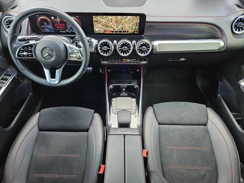 Certified 2023 Mercedes-Benz EQB 300 4MATIC image 26