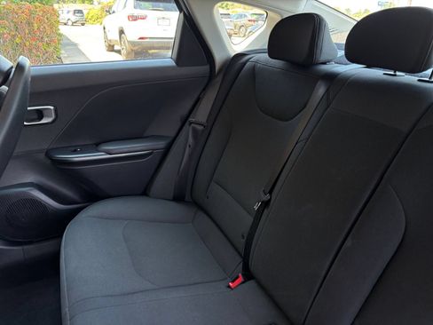 Used 2026 Kia K4 FWD image 39