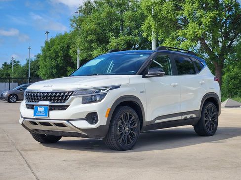 Used 2023 Kia Seltos Nightfall Edition AWD/4WD image 3