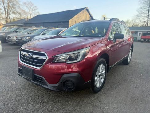 Used 2019 Subaru Outback 2.5i image 1