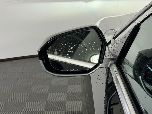 Used 2026 BMW 530i w/ Premium Package RWD image 17