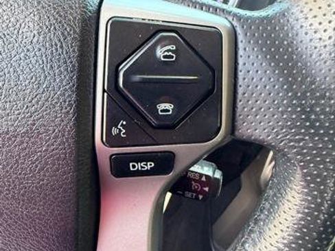 Used 2018 Toyota 4Runner SR5 Premium AWD/4WD image 16