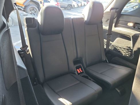 Used 2024 Mercedes-Benz GLE 350 4MATIC w/ 3rd Row Seat Package image 19