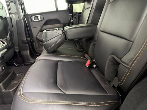 Used 2024 Jeep Wrangler Unlimited Sahara AWD/4WD image 26