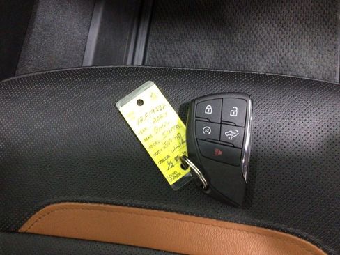 Used 2024 GMC Sierra 2500 AT4 w/ AT4 Premium Plus Package image 35