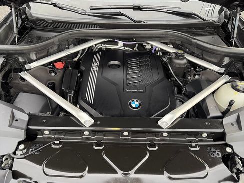 Used 2022 BMW X7 xDrive40i image 16