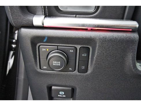 Used 2025 Ford Expedition Max Platinum w/ Platinum Ultimate Package image 21