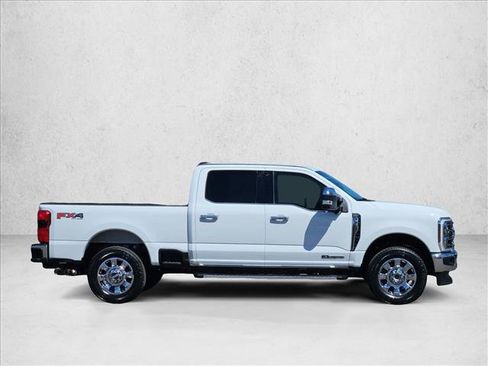 Used 2024 Ford F350 Lariat w/ Chrome Package AWD/4WD image 9