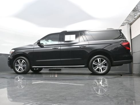 Used 2022 Ford Expedition Max Limited image 31