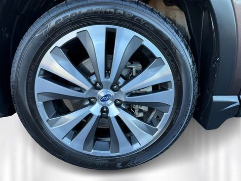 Used 2019 Subaru Ascent Touring image 9