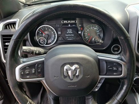 Used 2019 RAM 1500 Big Horn AWD/4WD image 18