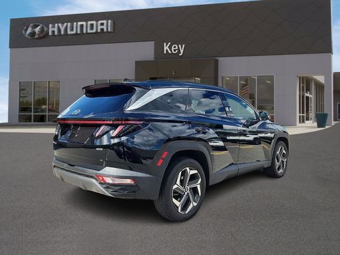 Certified 2024 Hyundai Tucson Limited AWD/4WD image 4