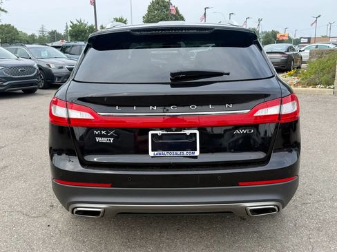 Used 2017 Lincoln MKX Reserve w/ Lincoln MKX Climate Package AWD/4WD image 6