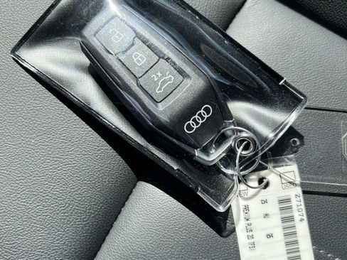 Certified 2025 Audi Q5 Premium Plus w/ Premium Plus image 38