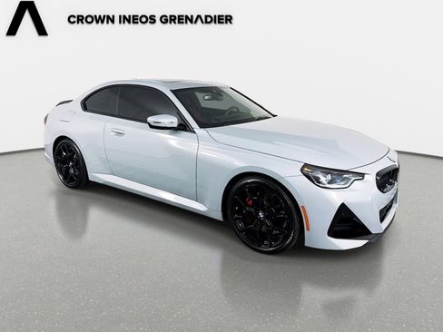 Used 2026 BMW 230i Coupe w/ Premium Package RWD image 3