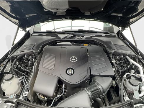 Used 2024 Mercedes-Benz C 300 4MATIC Sedan image 16