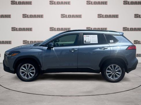 Used 2024 Toyota Corolla Cross LE AWD/4WD image 2