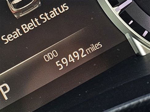 Used 2023 Toyota Highlander LE image 15