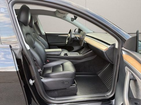 Used 2023 Tesla Model Y Long Range AWD/4WD image 13