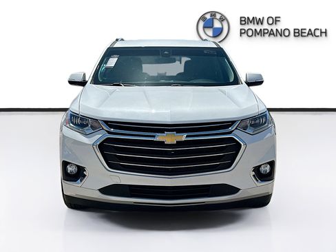 Used 2018 Chevrolet Traverse Premier w/ Driver Confidence II Package FWD image 2