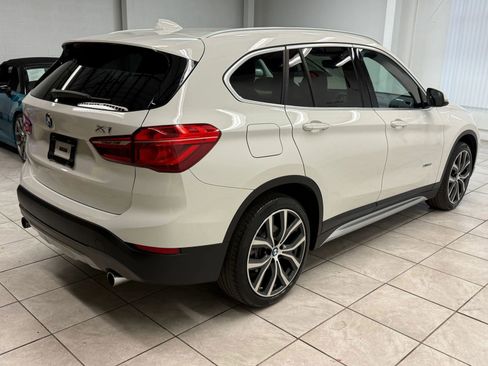 Used 2017 BMW X1 xDrive28i image 9