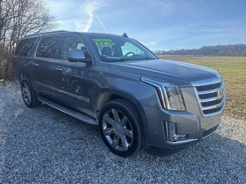 Used 2018 Cadillac Escalade ESV Luxury image 1
