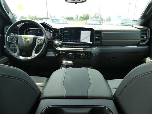Used 2024 Chevrolet Silverado 1500 ZR2 w/ Technology Package AWD/4WD image 21