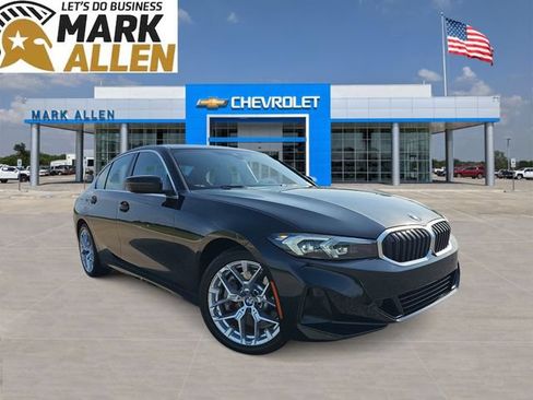 Used 2025 BMW 330i Sedan w/ Convenience Package RWD image 1