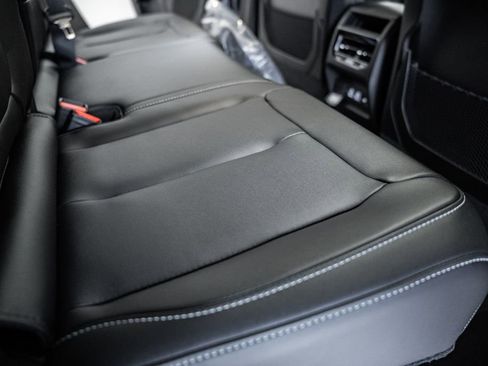 New 2025 Jeep Grand Cherokee Limited image 32