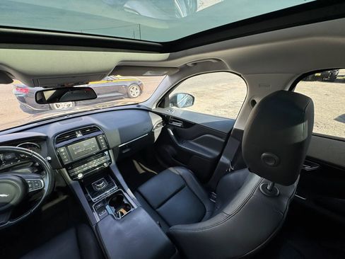 Used 2018 Jaguar F-PACE AWD/4WD image 27