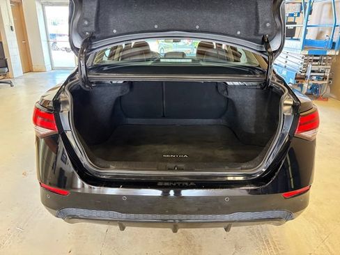 Used 2021 Nissan Sentra S FWD image 17