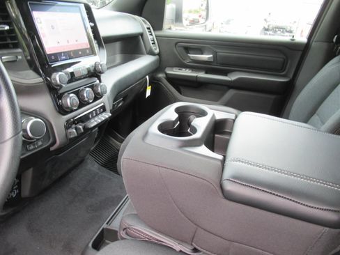 New 2026 RAM 1500 Warlock AWD/4WD image 17