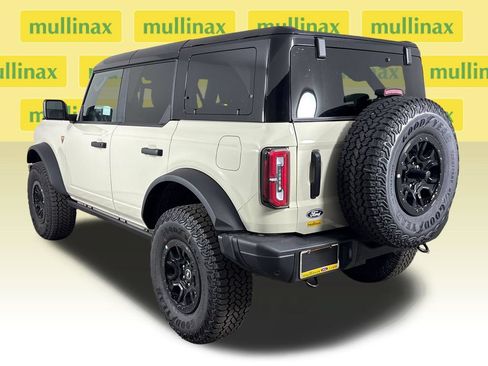 New 2026 Ford Bronco Badlands AWD/4WD image 8
