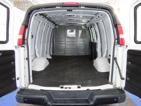 Used 2021 Chevrolet Express 2500 w/ Driver Convenience Package RWD image 9