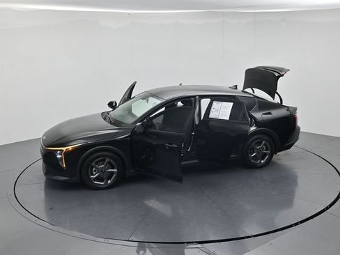 Used 2025 Kia K4 FWD image 48