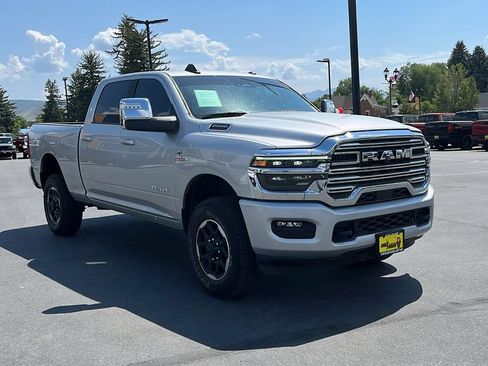 Used 2024 RAM 2500 Big Horn w/ Night Edition AWD/4WD image 3