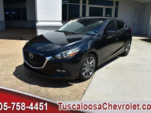 Used 2018 MAZDA MAZDA3 Touring FWD image 5