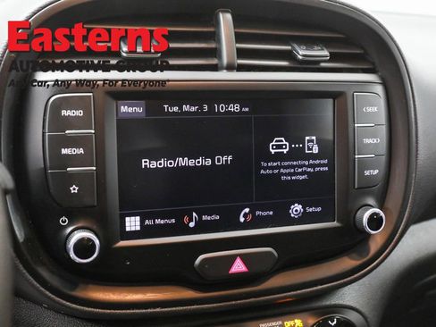 Used 2023 Kia Soul LX w/ LX Technology Package FWD image 19