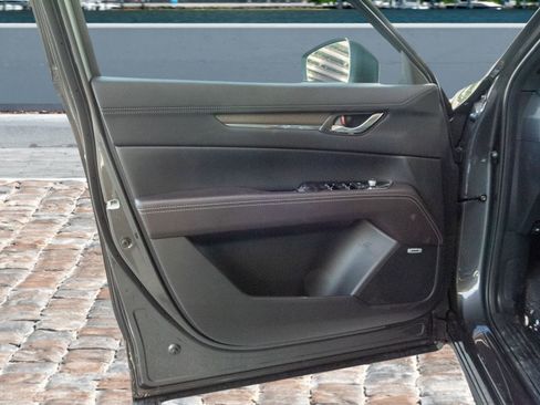 New 2025 MAZDA CX-5 Signature image 14