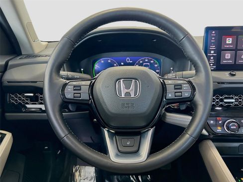 Certified 2025 Honda Accord Touring image 19