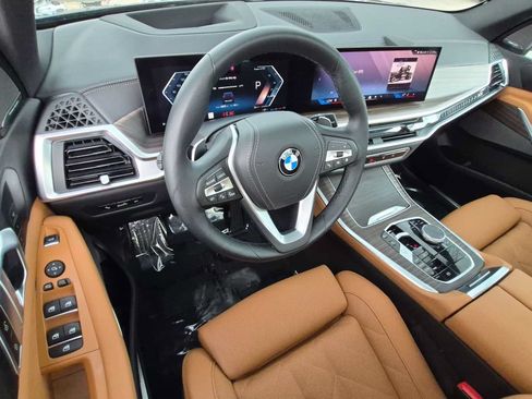 Used 2024 BMW X5 xDrive40i w/ Premium Package AWD/4WD image 10