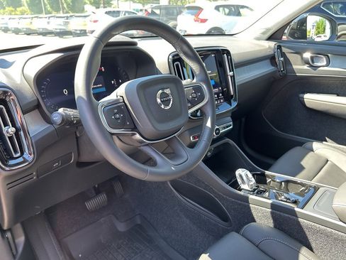 New 2026 Volvo XC40 B5 Plus w/ Protection Package Premier image 7