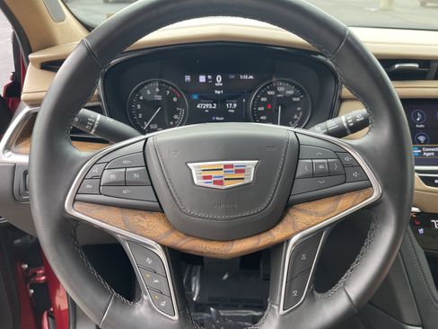 Used 2021 Cadillac XT5 Premium Luxury w/ Platinum Package image 28