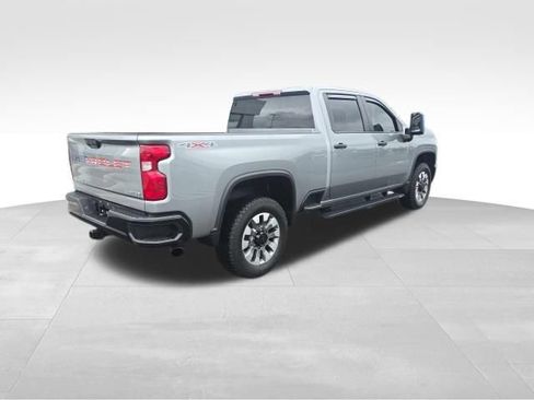 Used 2025 Chevrolet Silverado 2500 Custom w/ Custom Convenience Package AWD/4WD image 10