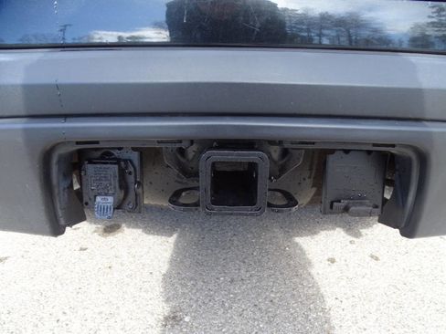 Used 2015 Ford Explorer AWD XLT w/ Equipment Group 202A image 5
