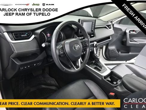 Used 2019 Toyota RAV4 XLE Premium w/ Cold Weather Package FWD image 13