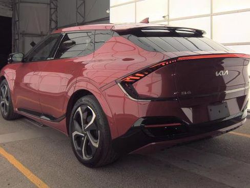 Used 2023 Kia EV6 GT-Line w/ GT-Line Suede Seat Package image 4